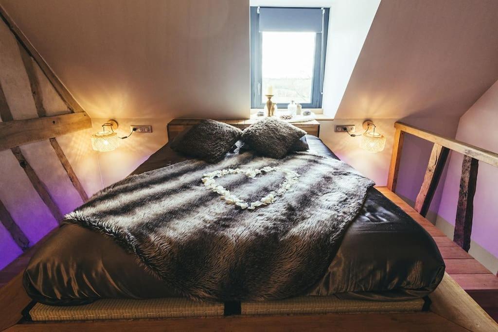 Le Duplex De L'Etoile Home Cinema Jacuzzi Et Sauna Privatif Longmesnil Экстерьер фото
